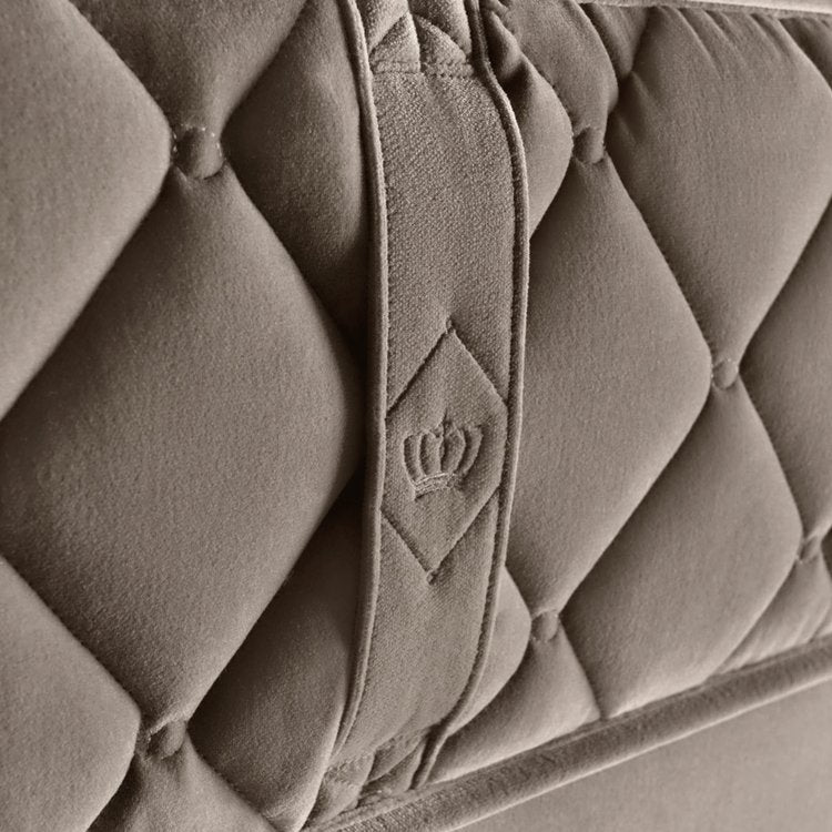 Chattam & Wells Buckingham Plush Pillow Top